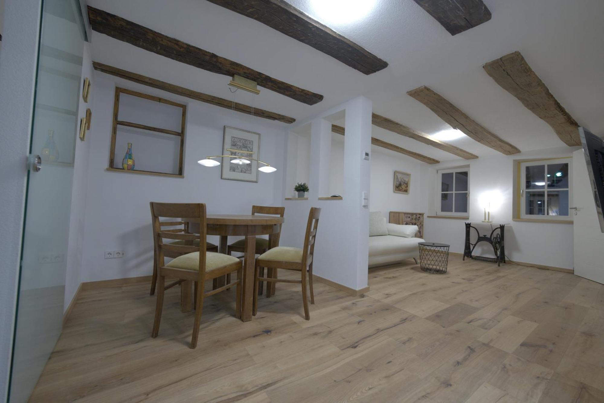 Moderner Altstadt-Diamant Buchen  Exterior photo
